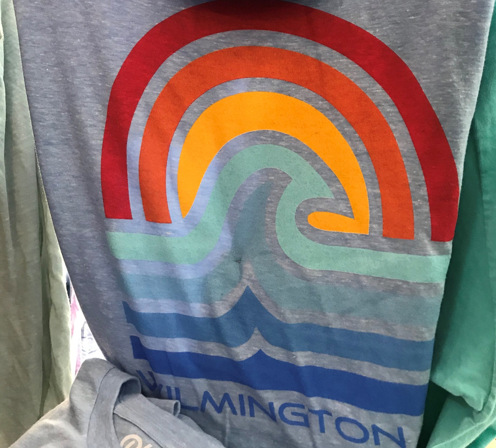 Wilmington Rainbow Wave Short Sleeve